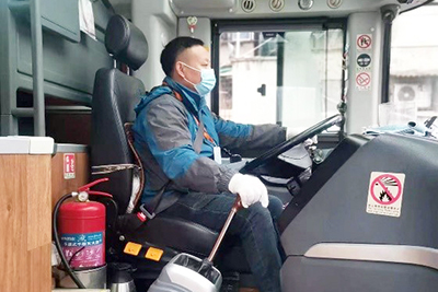 E:2023.1212.28瓦力游戏长运金堂：【优良驾驶员】爱岗敬业守初心，服膺安全万里杏转—全国路路运输安全行车二百万公里优良驾驶员  刘志勇官网刘志勇1.jpg