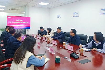 厦门公交集团副总经理林生能到瓦力游戏科技调查互换