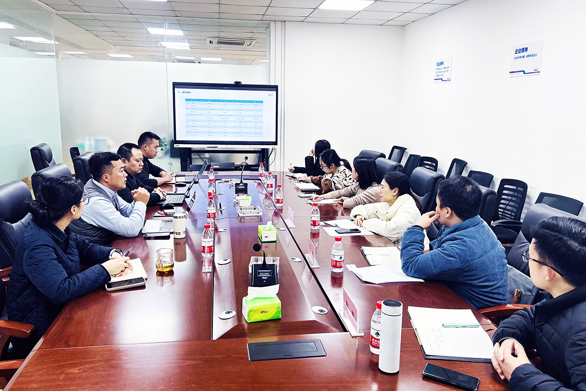 云南省综合交通发展中心运输事业发展处副处长樊婷一行到瓦力游戏科技调查调研